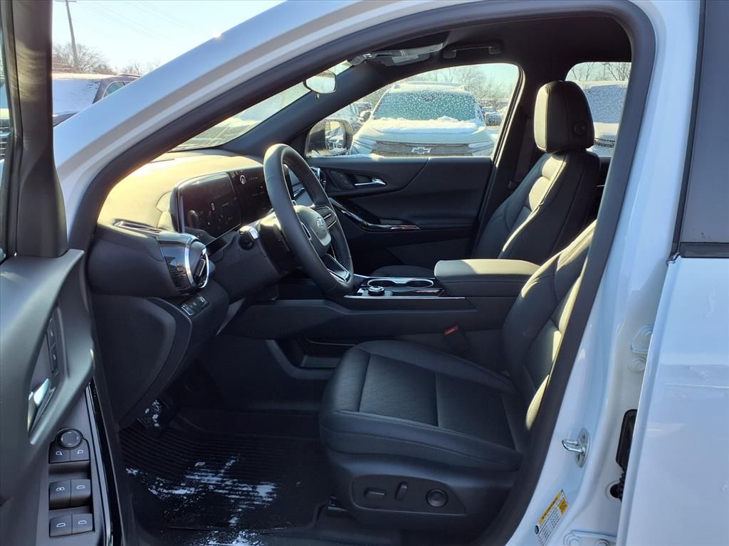 Thumbnail: 2026 Chevrolet Equinox - 8