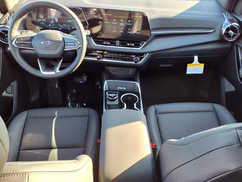 Thumbnail: 2026 Chevrolet Equinox - 2