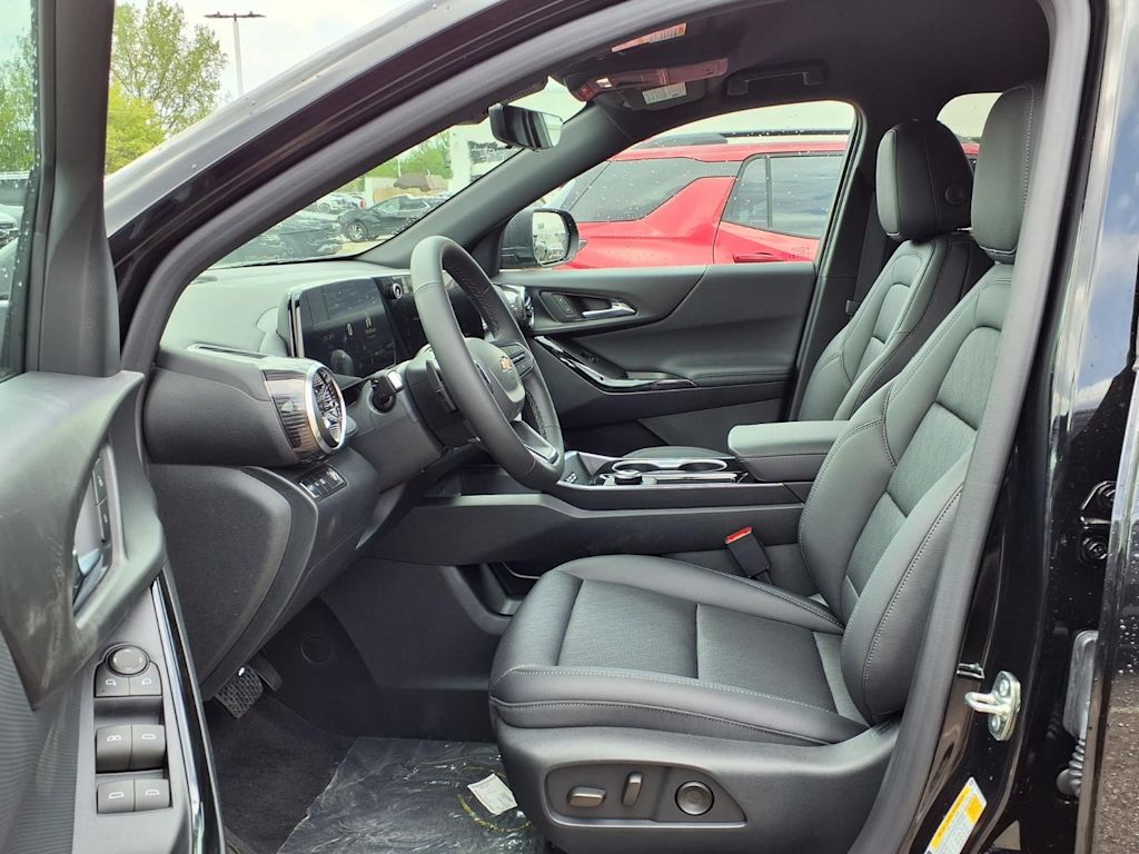 Thumbnail: 2026 Chevrolet Equinox - 9
