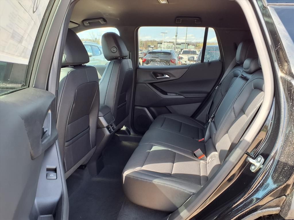 Thumbnail: 2026 Chevrolet Equinox - 10