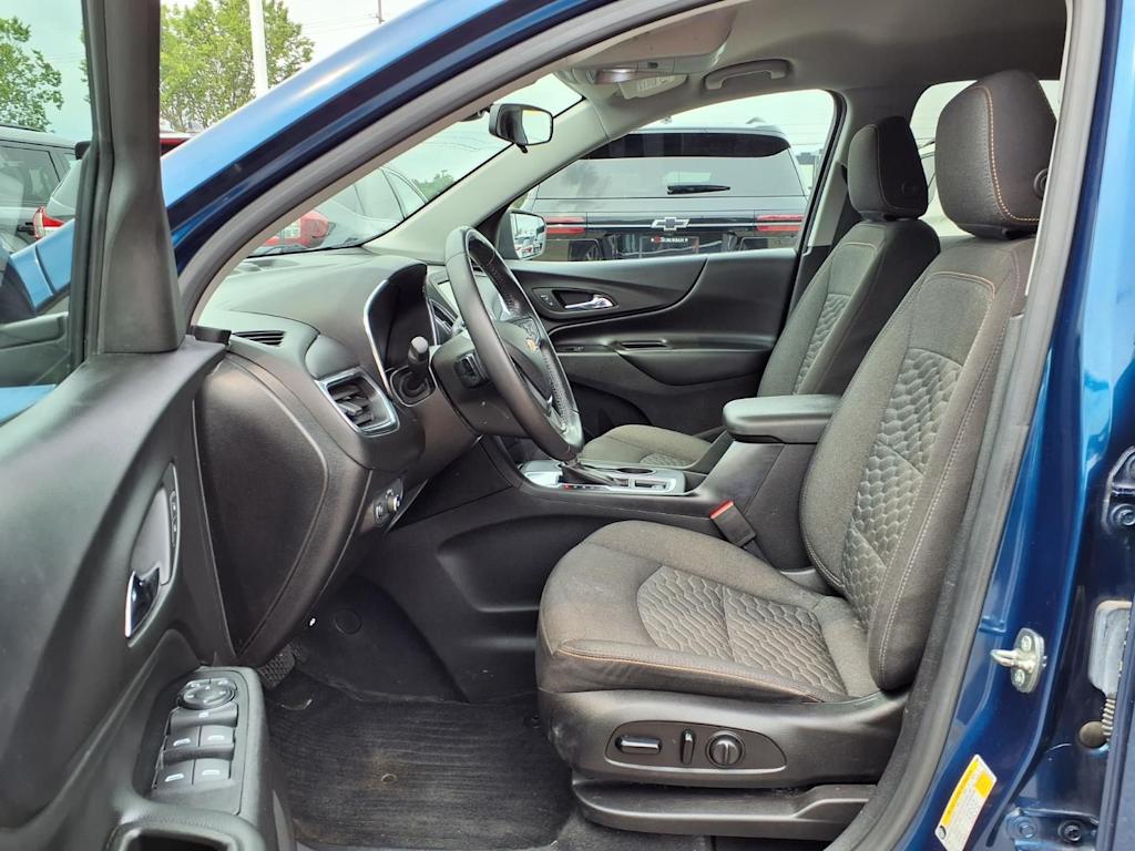 Thumbnail: 2019 Chevrolet Equinox - 9