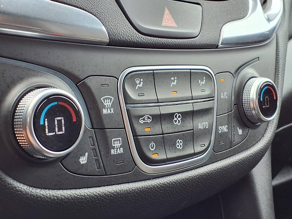 Thumbnail: 2019 Chevrolet Equinox - 25