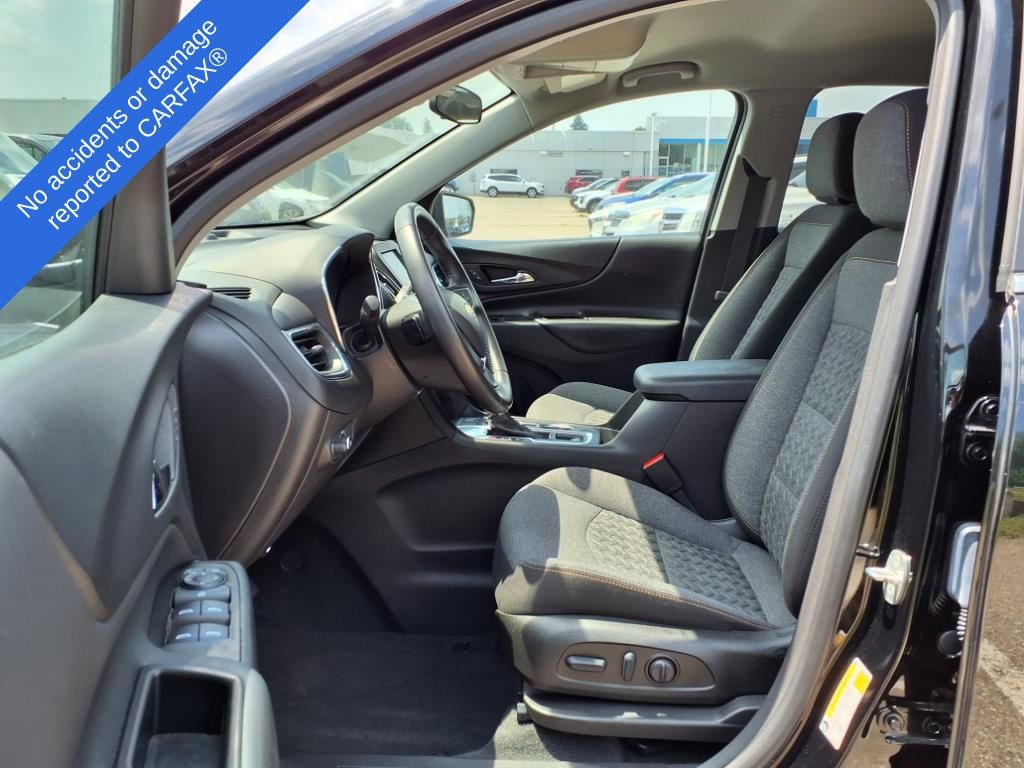 Thumbnail: 2022 Chevrolet Equinox - 9