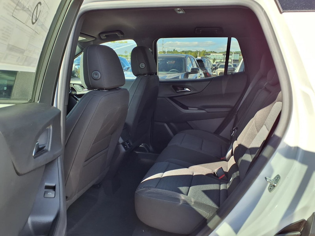 Thumbnail: 2027 Chevrolet Equinox - 9