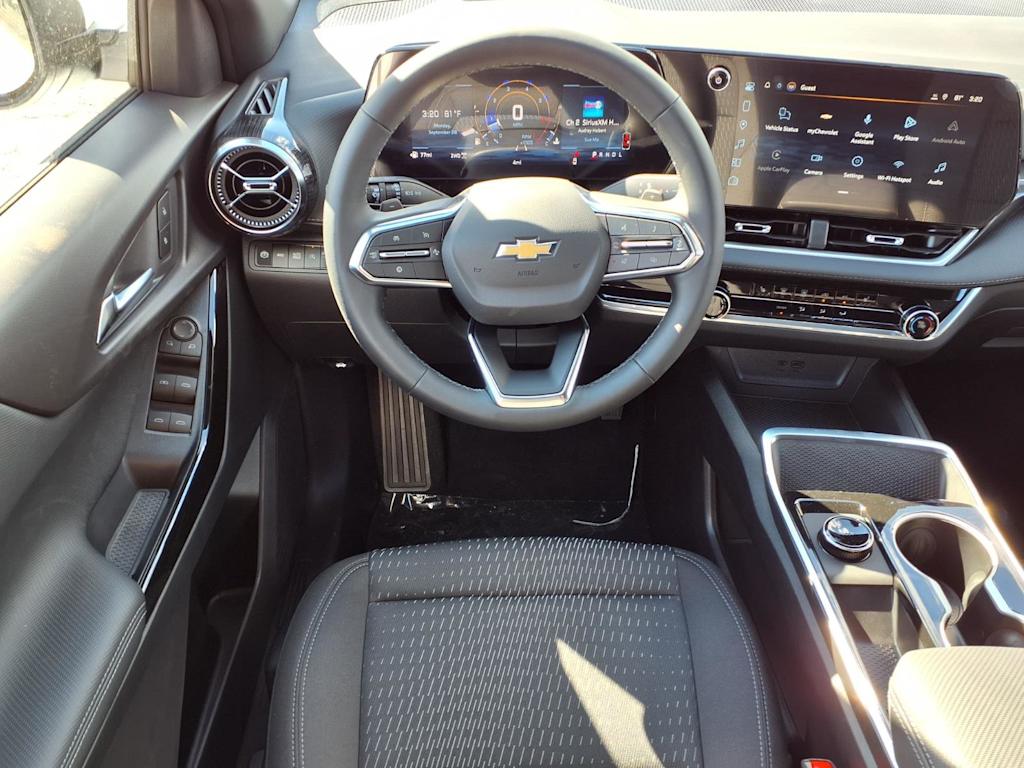 Thumbnail: 2027 Chevrolet Equinox - 8