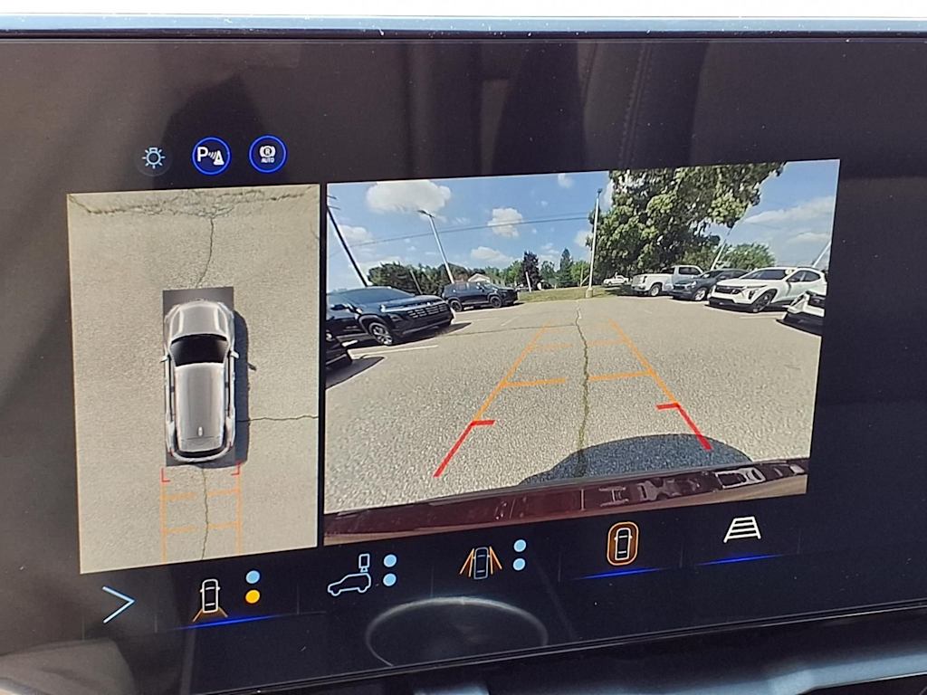 Thumbnail: 2027 Chevrolet Equinox - 20