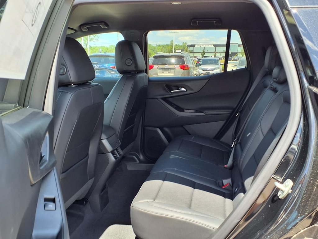 Thumbnail: 2026 Chevrolet Equinox - 10