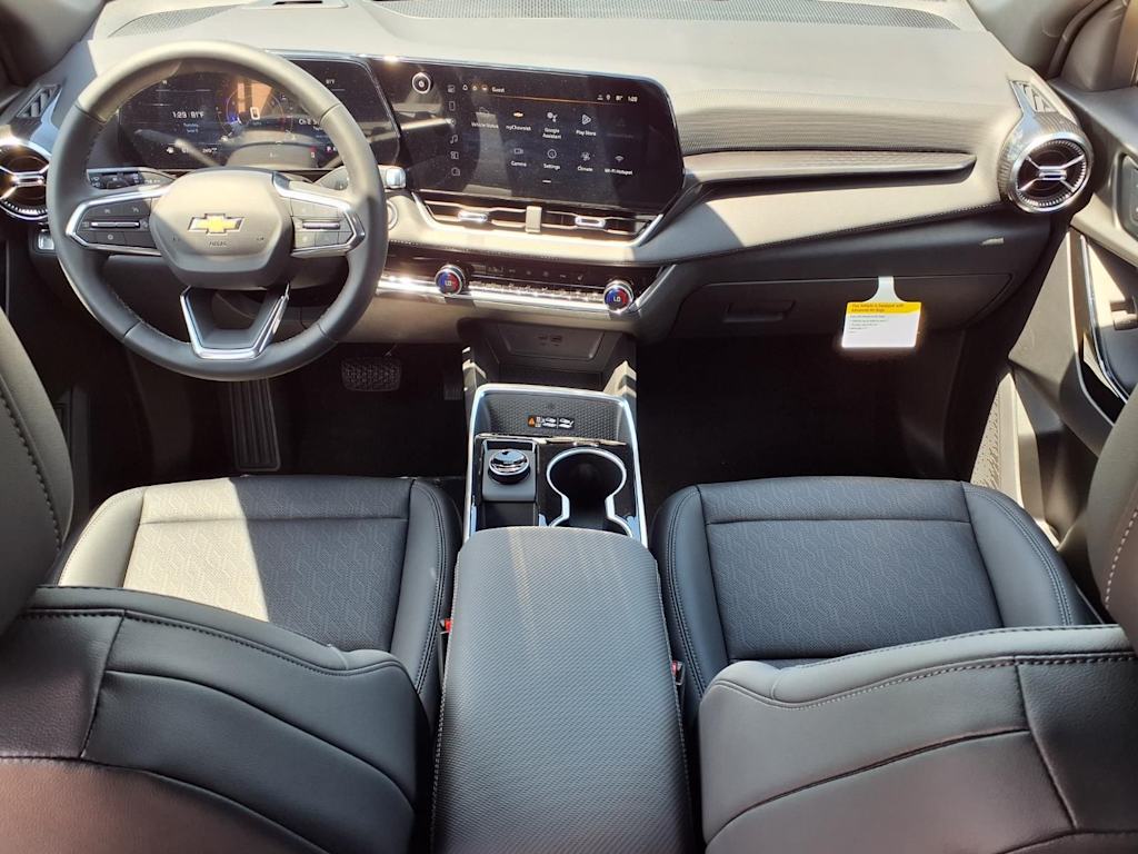 Thumbnail: 2026 Chevrolet Equinox - 2