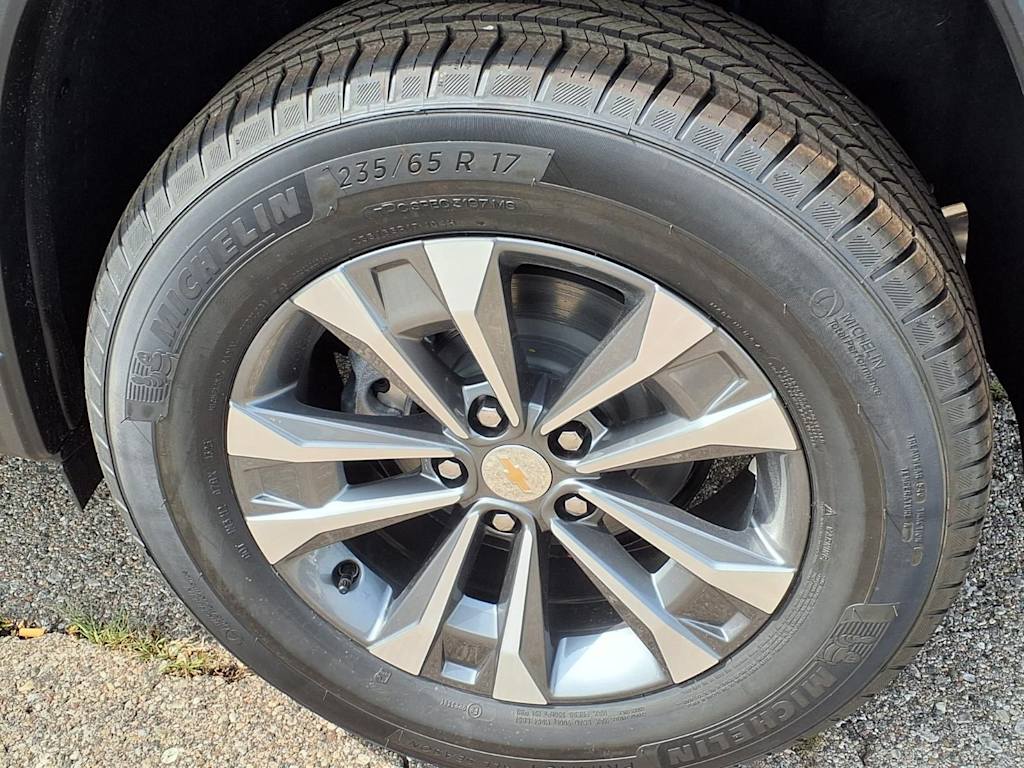Thumbnail: 2027 Chevrolet Equinox - 7