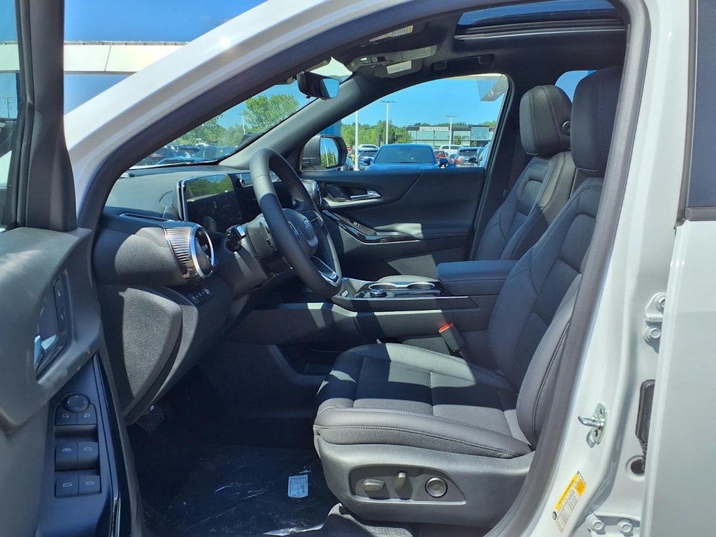 Thumbnail: 2027 Chevrolet Equinox - 8