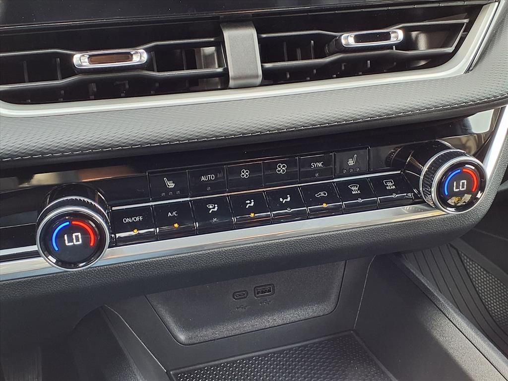 Thumbnail: 2026 Chevrolet Equinox - 22