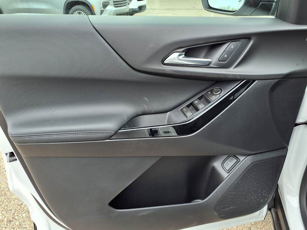 Thumbnail: 2026 Chevrolet Equinox - 15