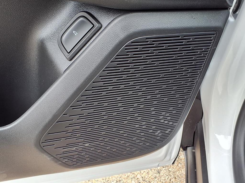 Thumbnail: 2026 Chevrolet Equinox - 16