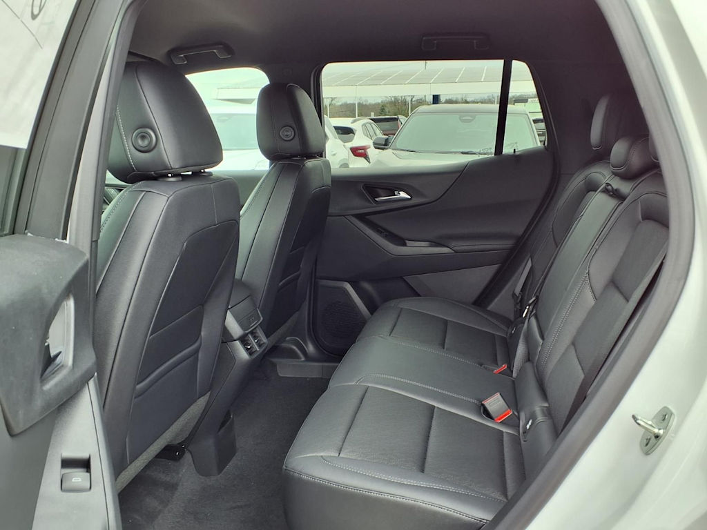 Thumbnail: 2026 Chevrolet Equinox - 10