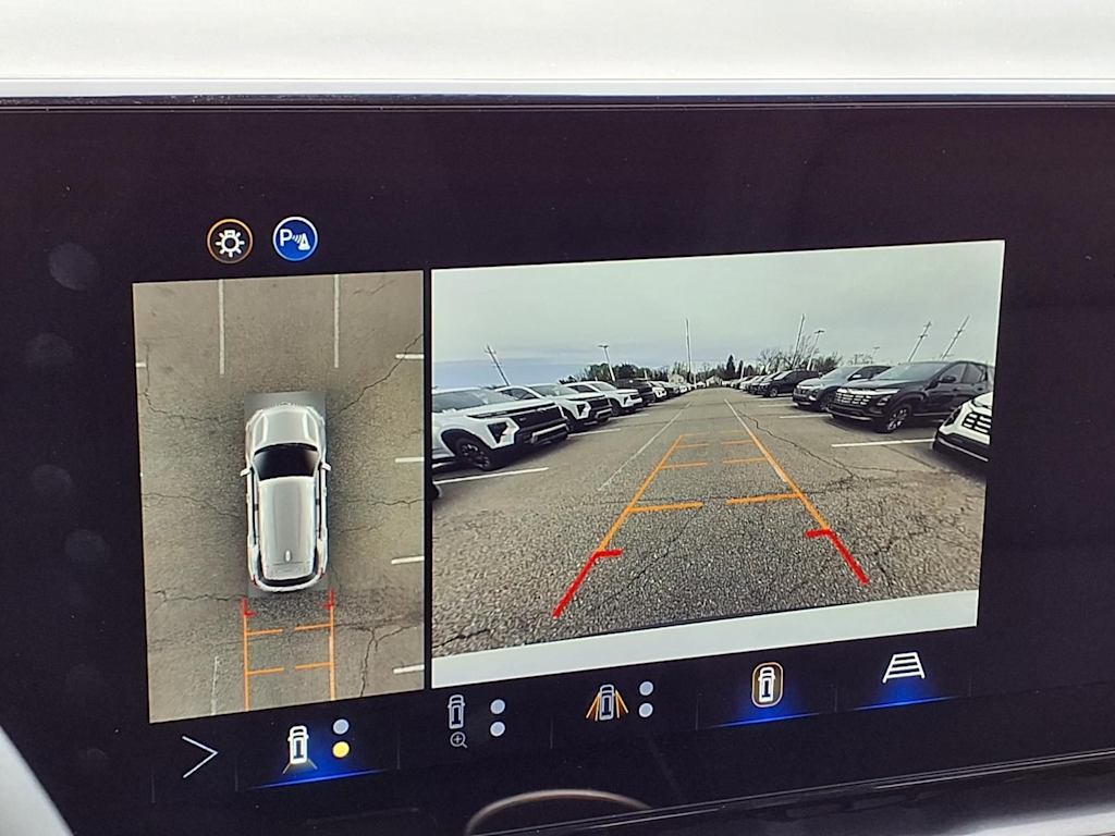 Thumbnail: 2026 Chevrolet Equinox - 19