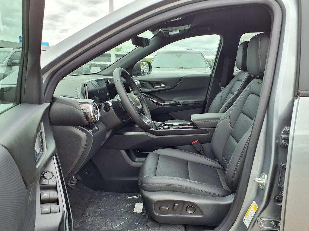 Thumbnail: 2026 Chevrolet Equinox - 9