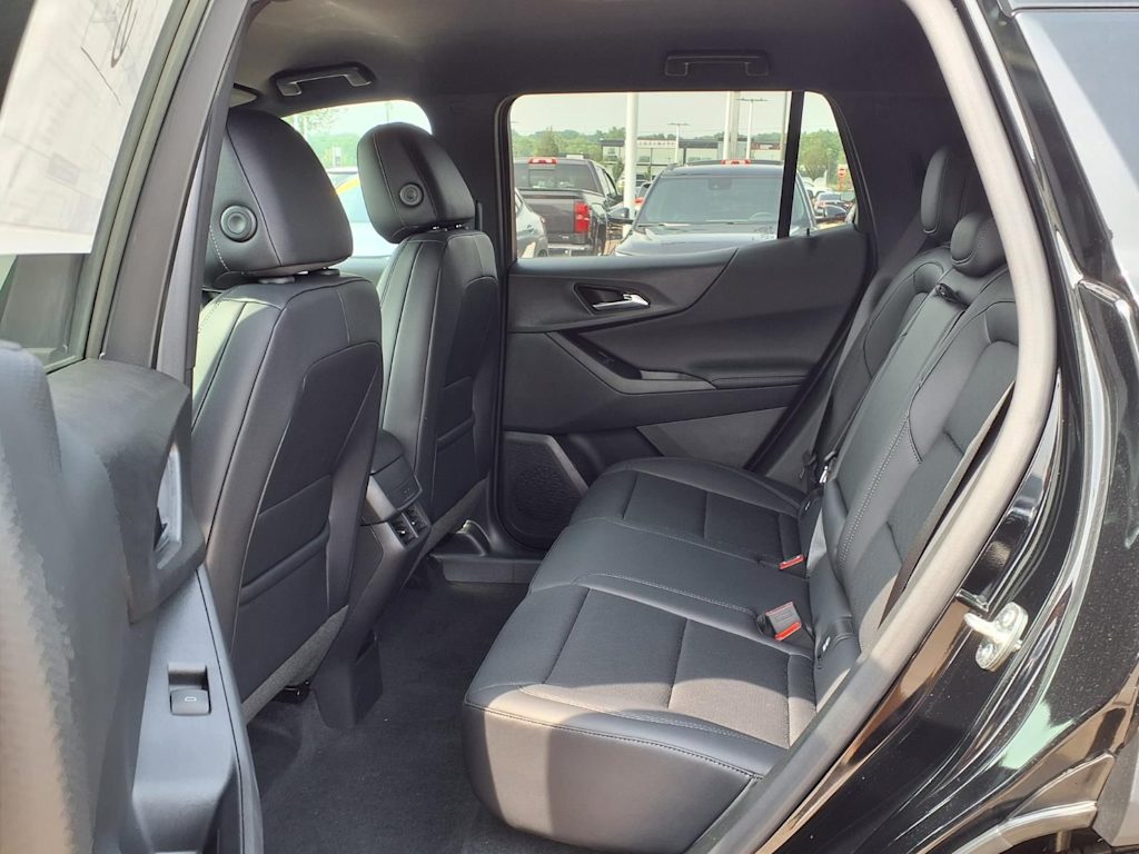 Thumbnail: 2027 Chevrolet Equinox - 10