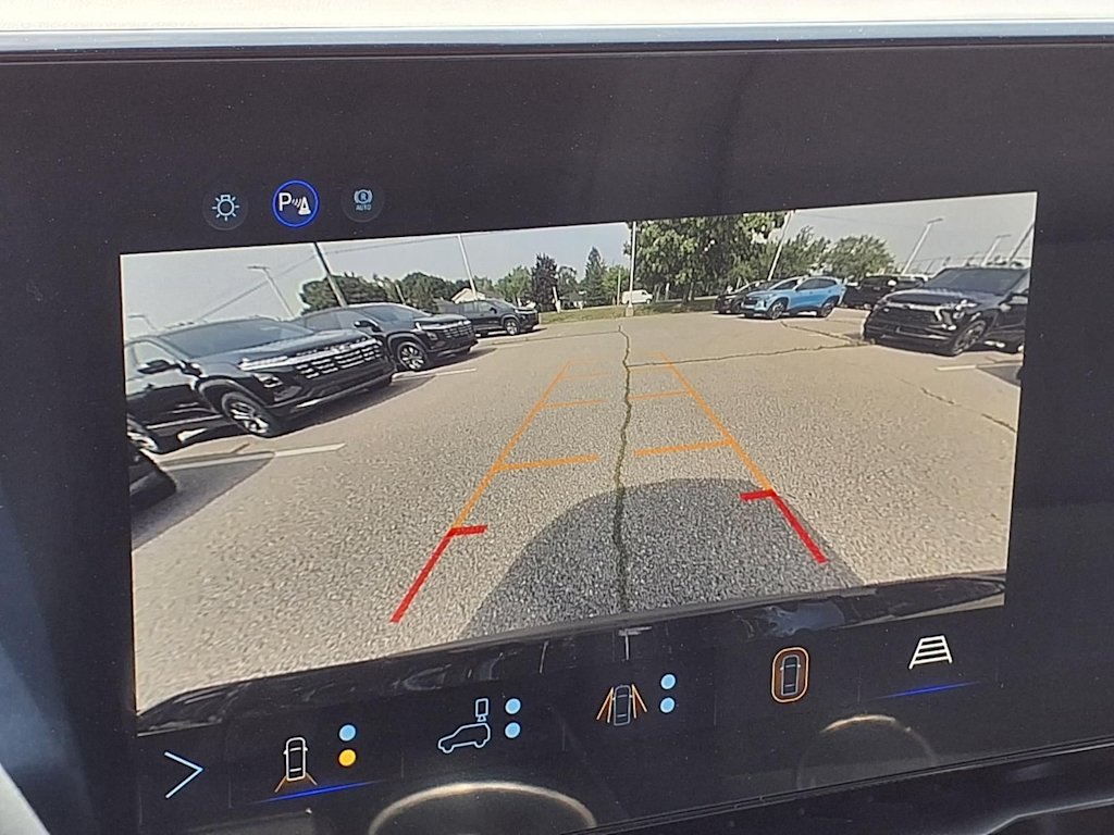 Thumbnail: 2027 Chevrolet Equinox - 11
