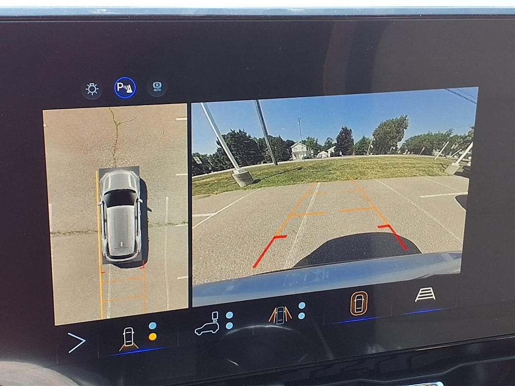 Thumbnail: 2027 Chevrolet Equinox - 19