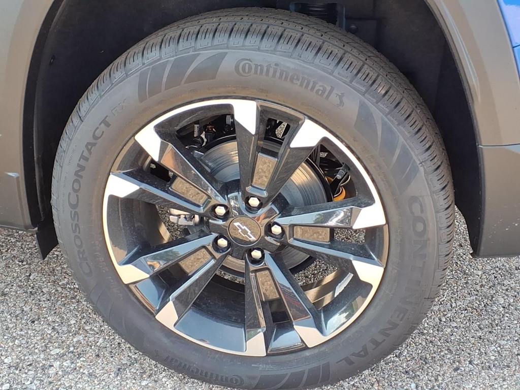 Thumbnail: 2027 Chevrolet Equinox - 7