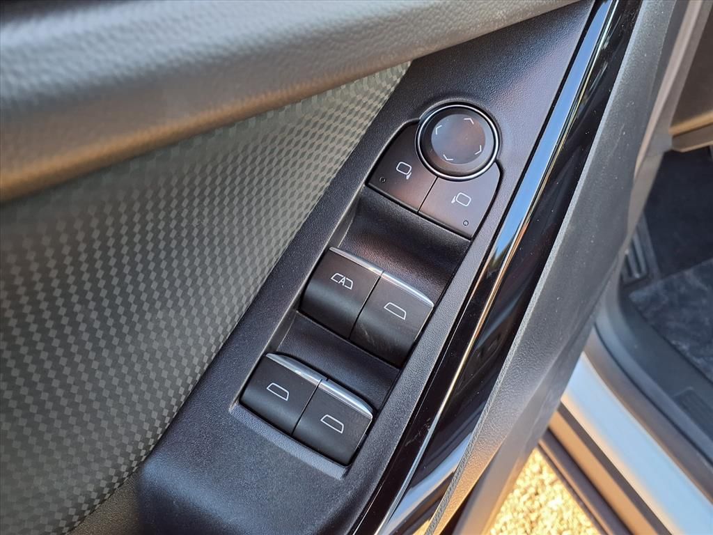 Thumbnail: 2026 Chevrolet Equinox - 18