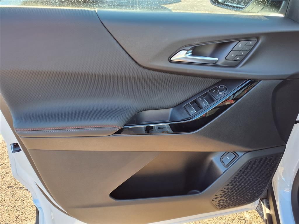 Thumbnail: 2026 Chevrolet Equinox - 17