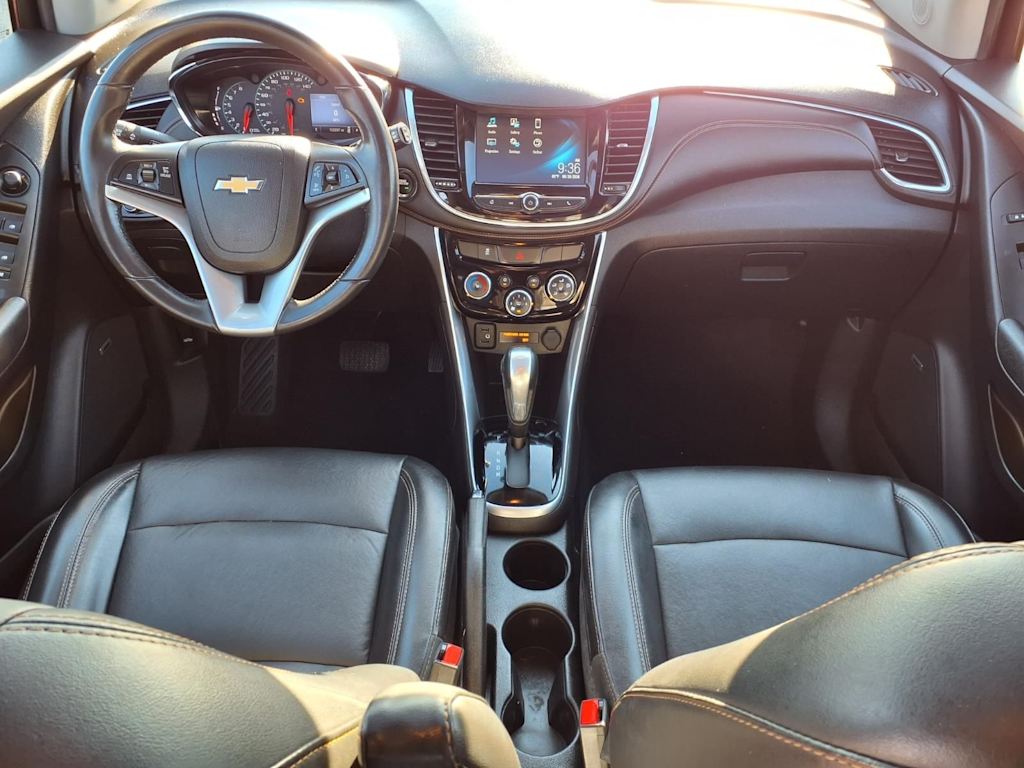 Thumbnail: 2017 Chevrolet Trax - 2