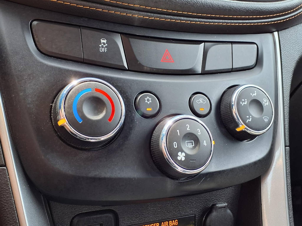 Thumbnail: 2019 Chevrolet Trax - 26