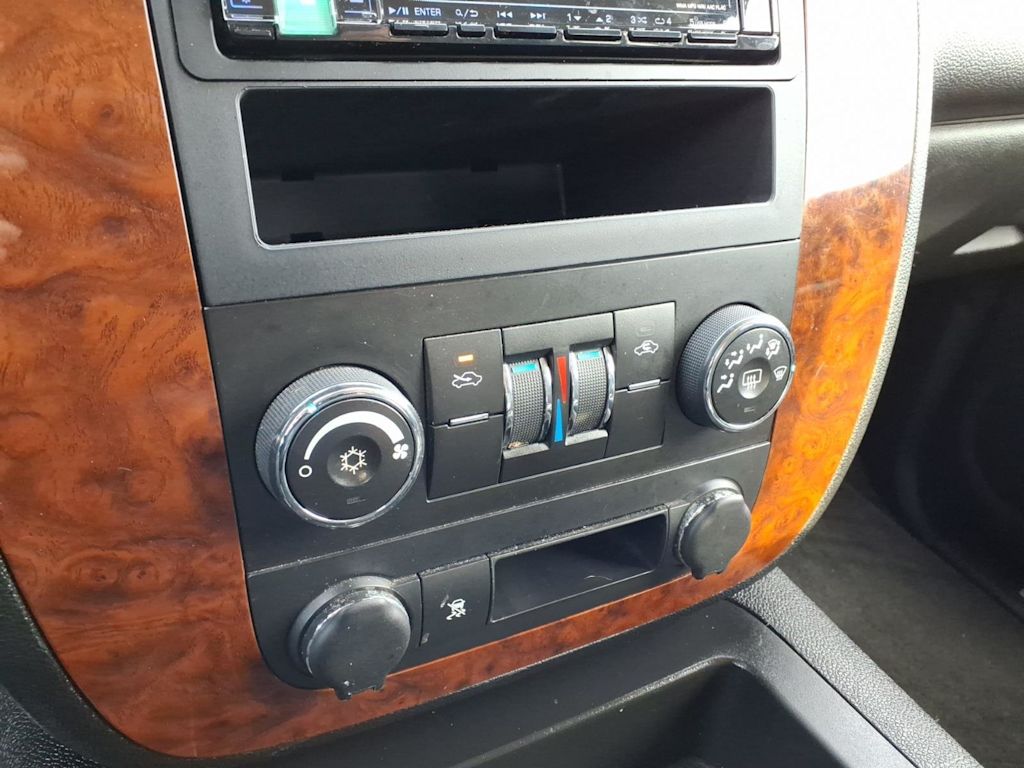 Thumbnail: 2007 Chevrolet Avalanche 1500 - 22