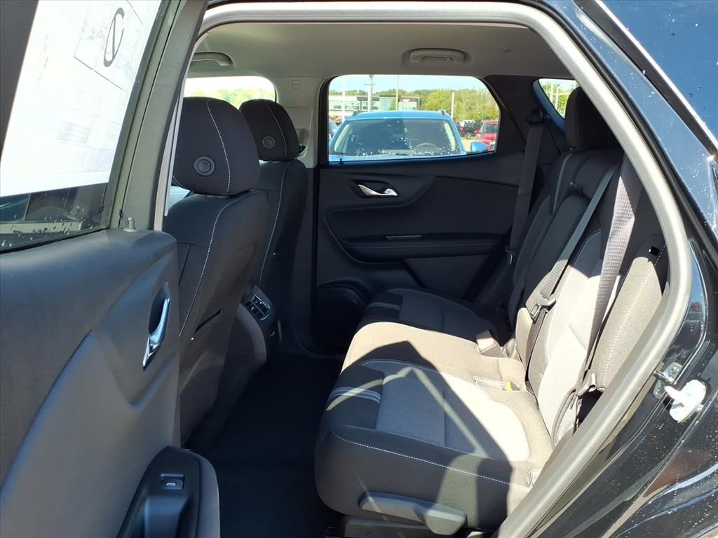 Thumbnail: 2025 Chevrolet Blazer - 9