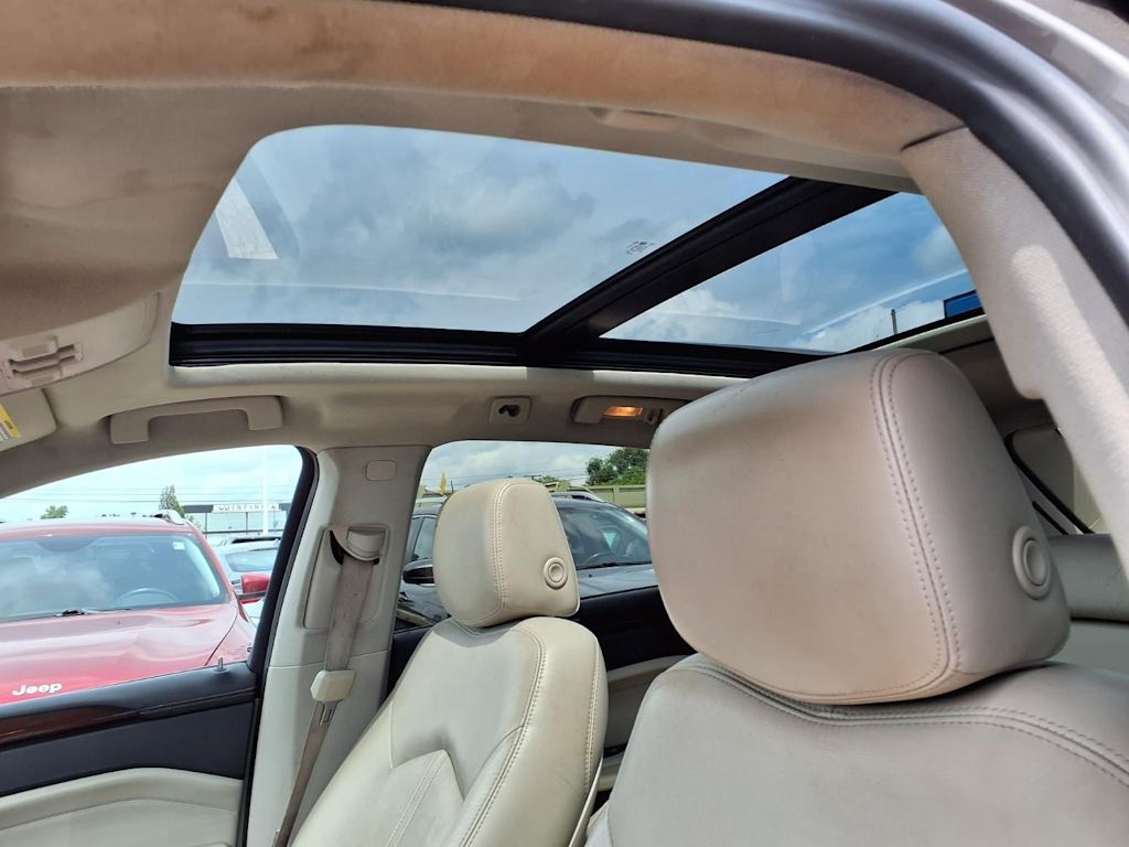 Thumbnail: 2012 Cadillac SRX - 20
