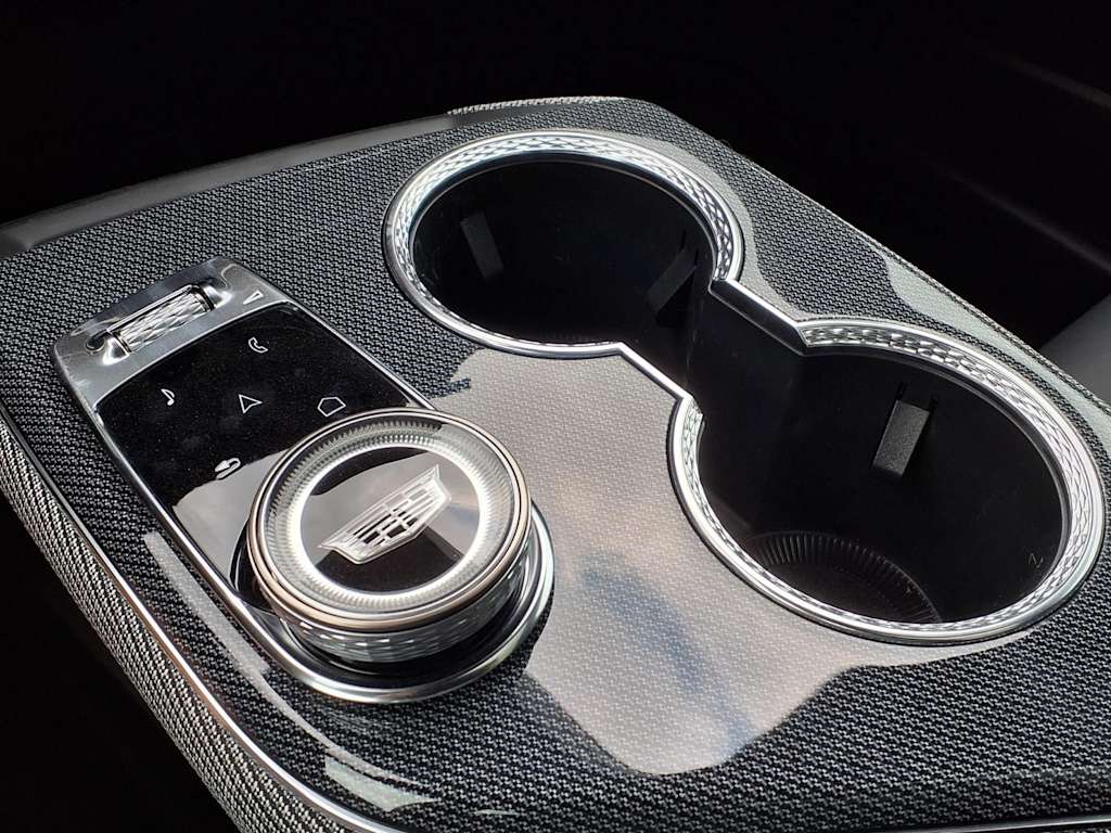 Thumbnail: 2026 Cadillac Optiq - 9