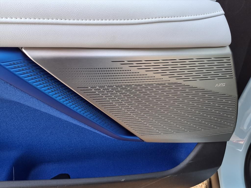 Thumbnail: 2026 Cadillac Optiq - 19