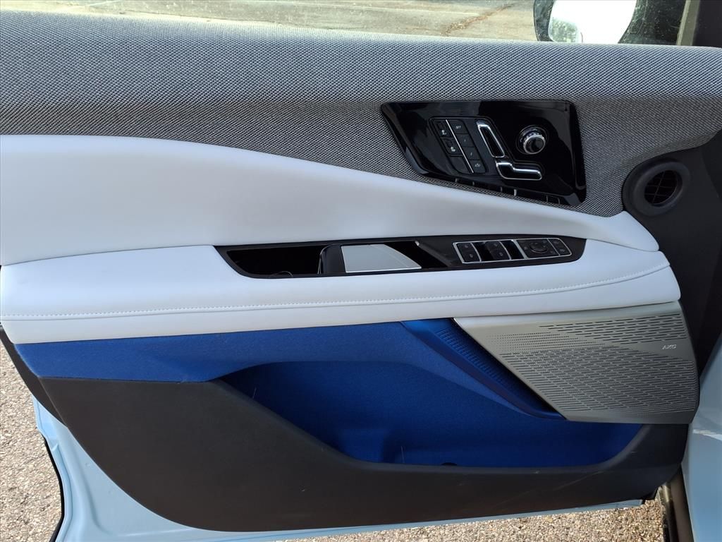 Thumbnail: 2026 Cadillac Optiq - 17