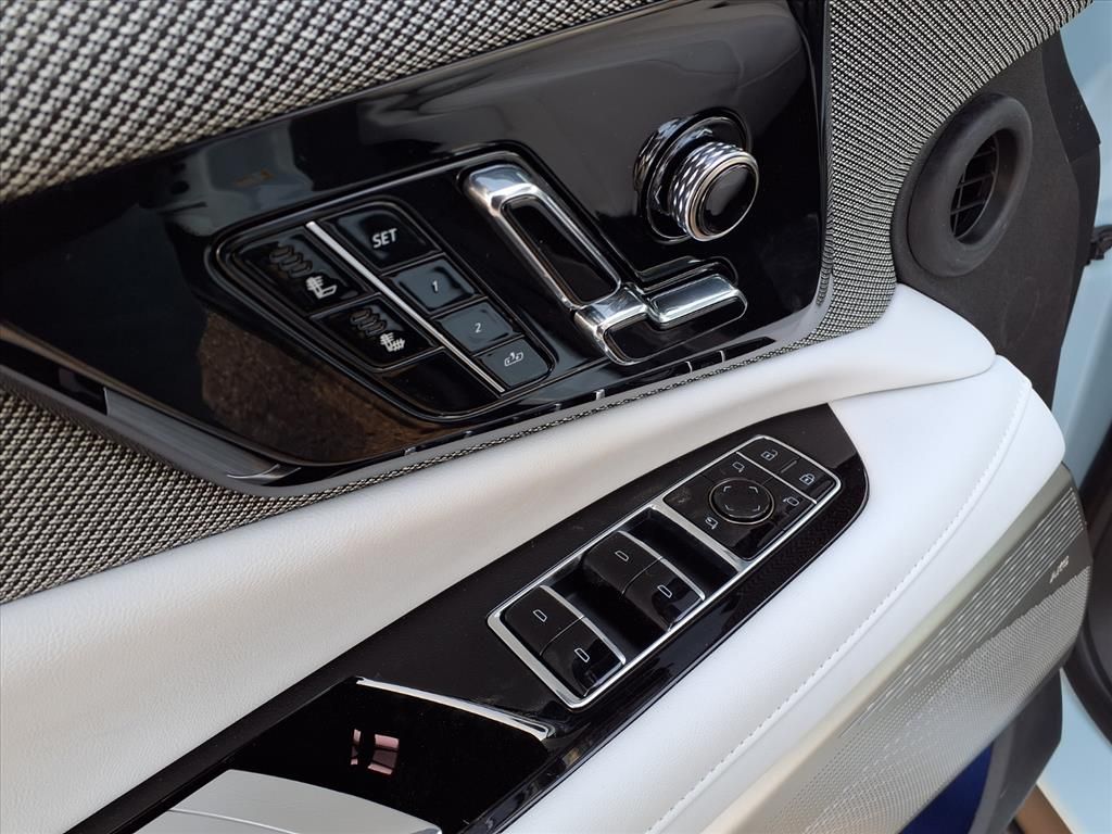 Thumbnail: 2026 Cadillac Optiq - 18