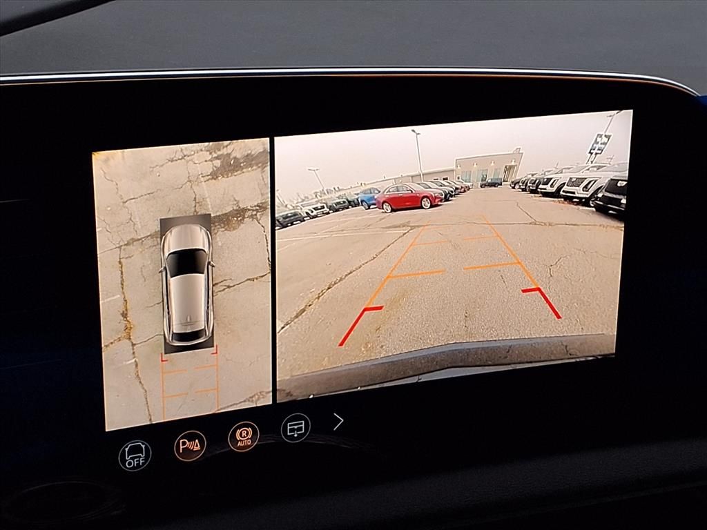 Thumbnail: 2026 Cadillac Optiq - 19