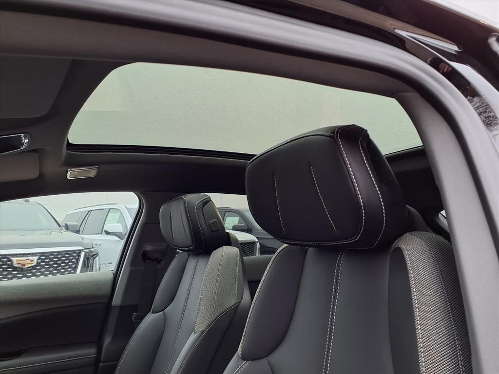 Thumbnail: 2026 Cadillac Optiq - 17