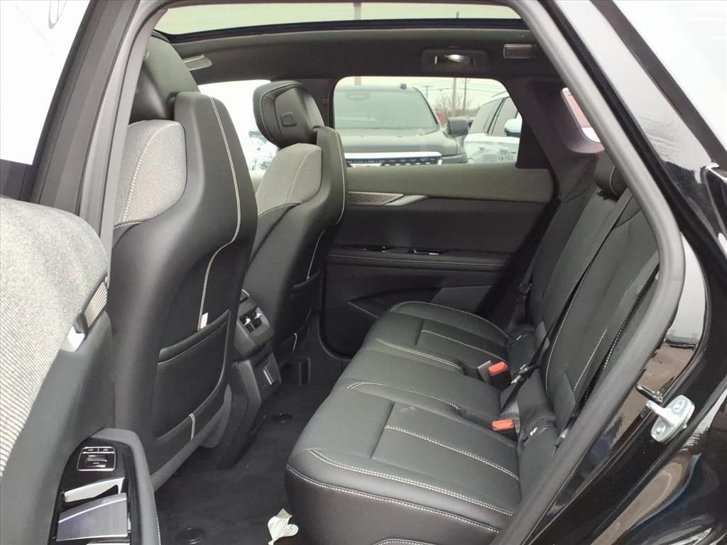 Thumbnail: 2026 Cadillac Optiq - 8