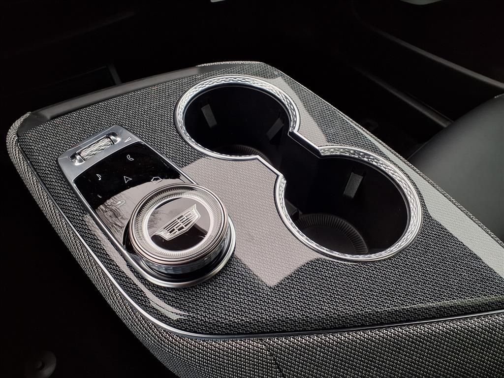 Thumbnail: 2026 Cadillac Optiq - 21