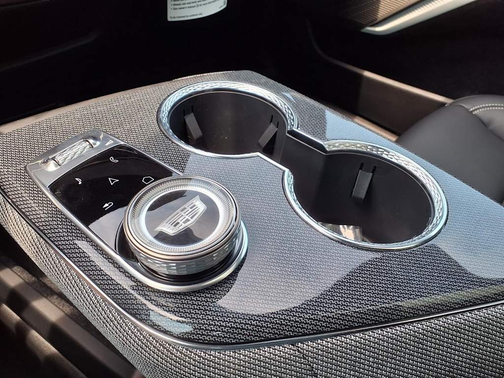 Thumbnail: 2027 Cadillac Optiq - 11
