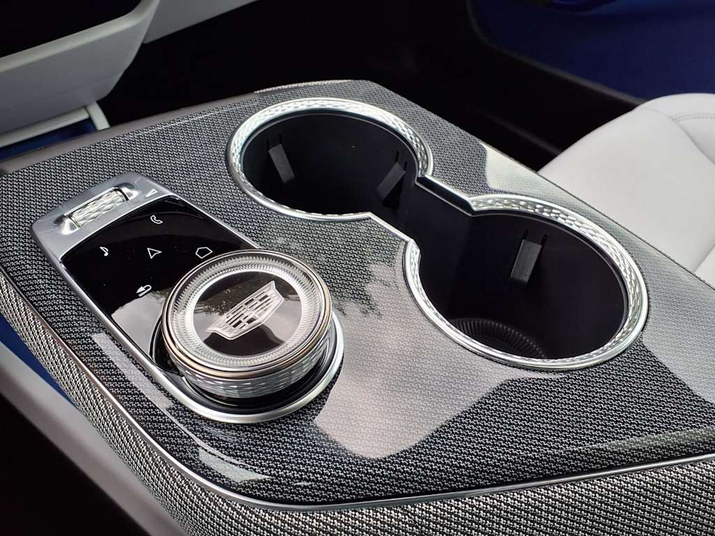 Thumbnail: 2027 Cadillac Optiq - 11