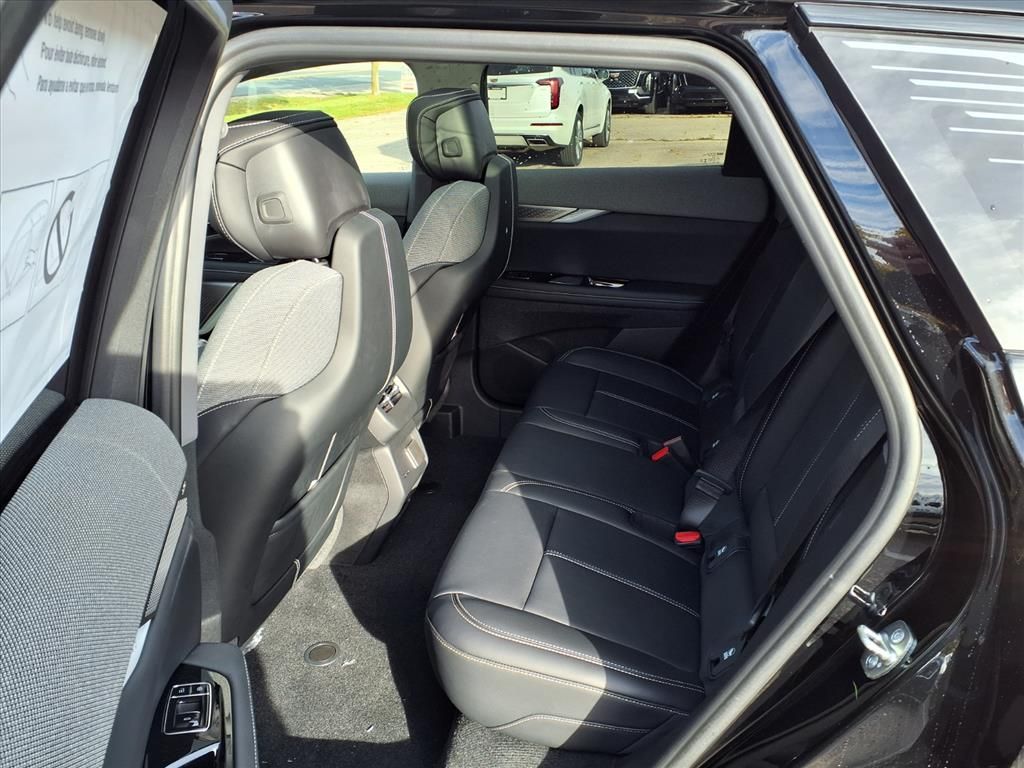 Thumbnail: 2026 Cadillac Optiq - 9