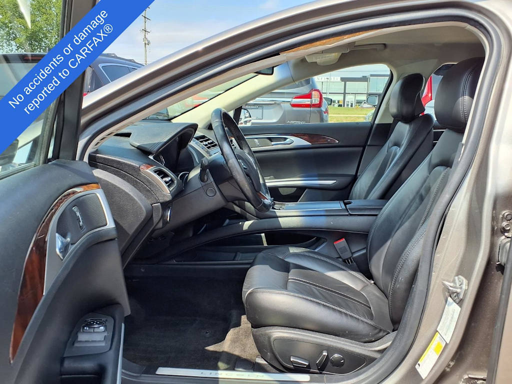 Thumbnail: 2016 Lincoln MKZ - 10