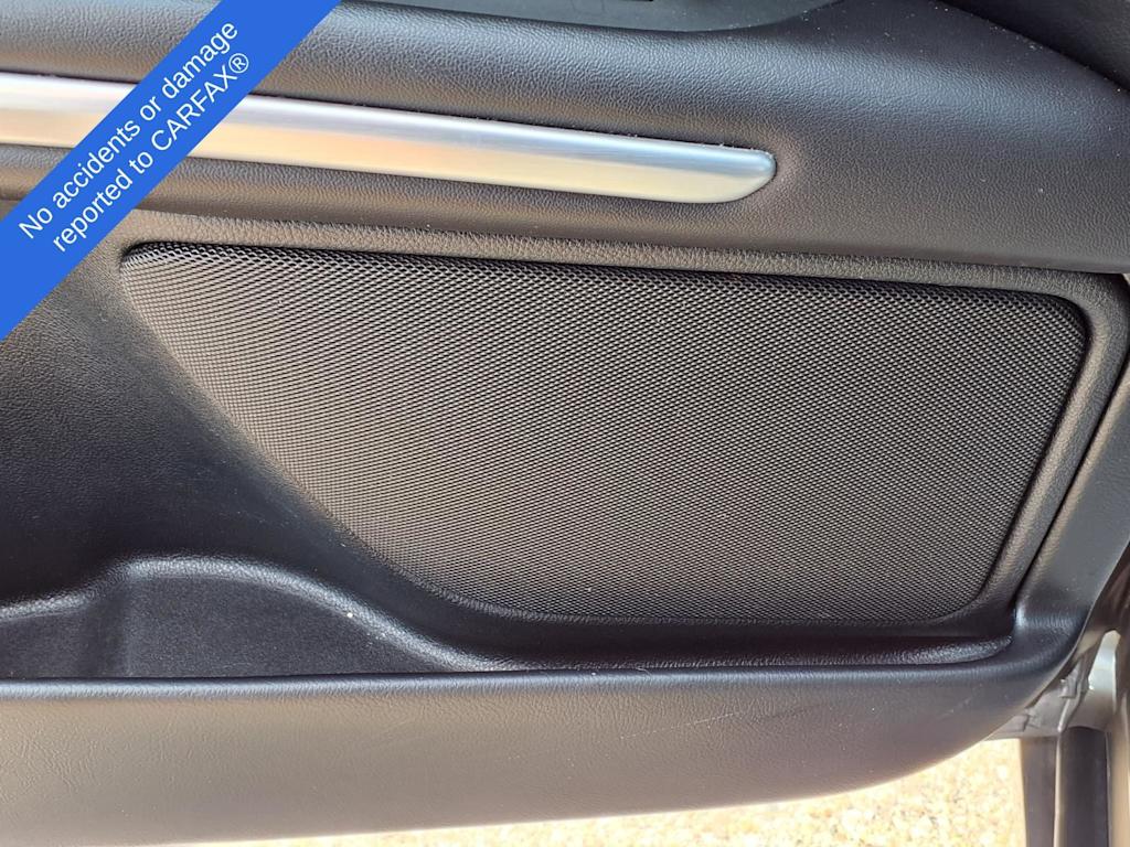 Thumbnail: 2016 Lincoln MKZ - 20