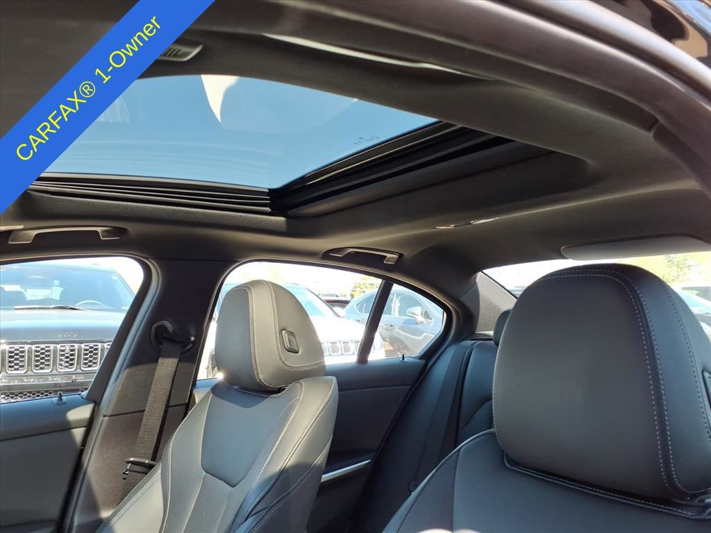 Thumbnail: 2023 BMW 3 Series - 21