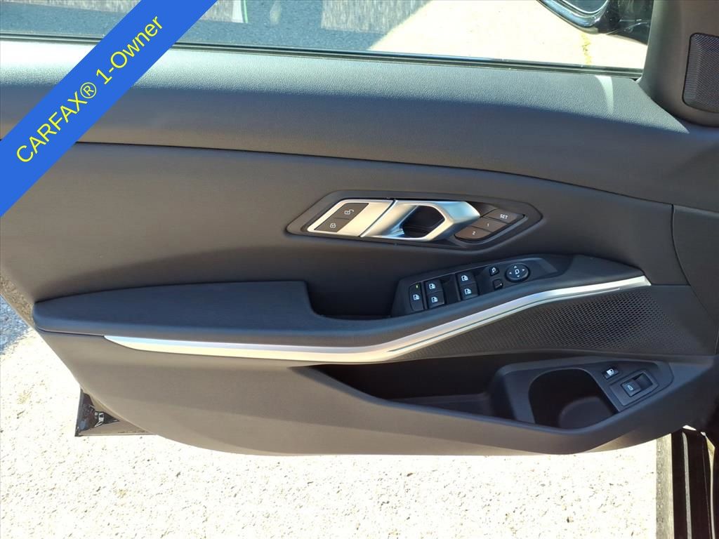 Thumbnail: 2023 BMW 3 Series - 18