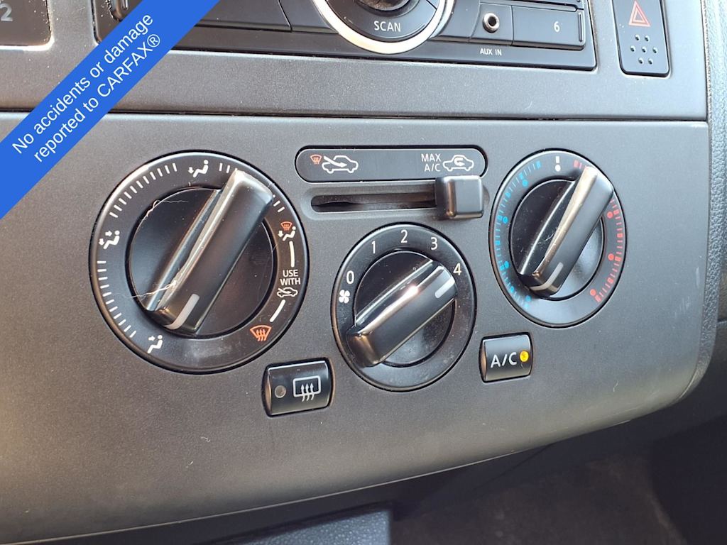 Thumbnail: 2012 Nissan Versa - 25