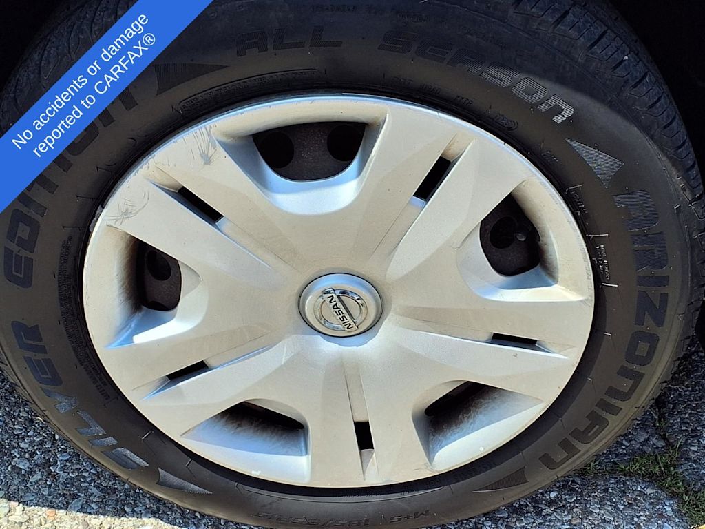 Thumbnail: 2012 Nissan Versa - 7