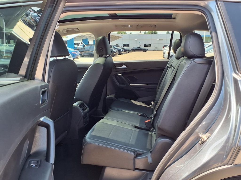Thumbnail: 2019 Volkswagen Tiguan - 10