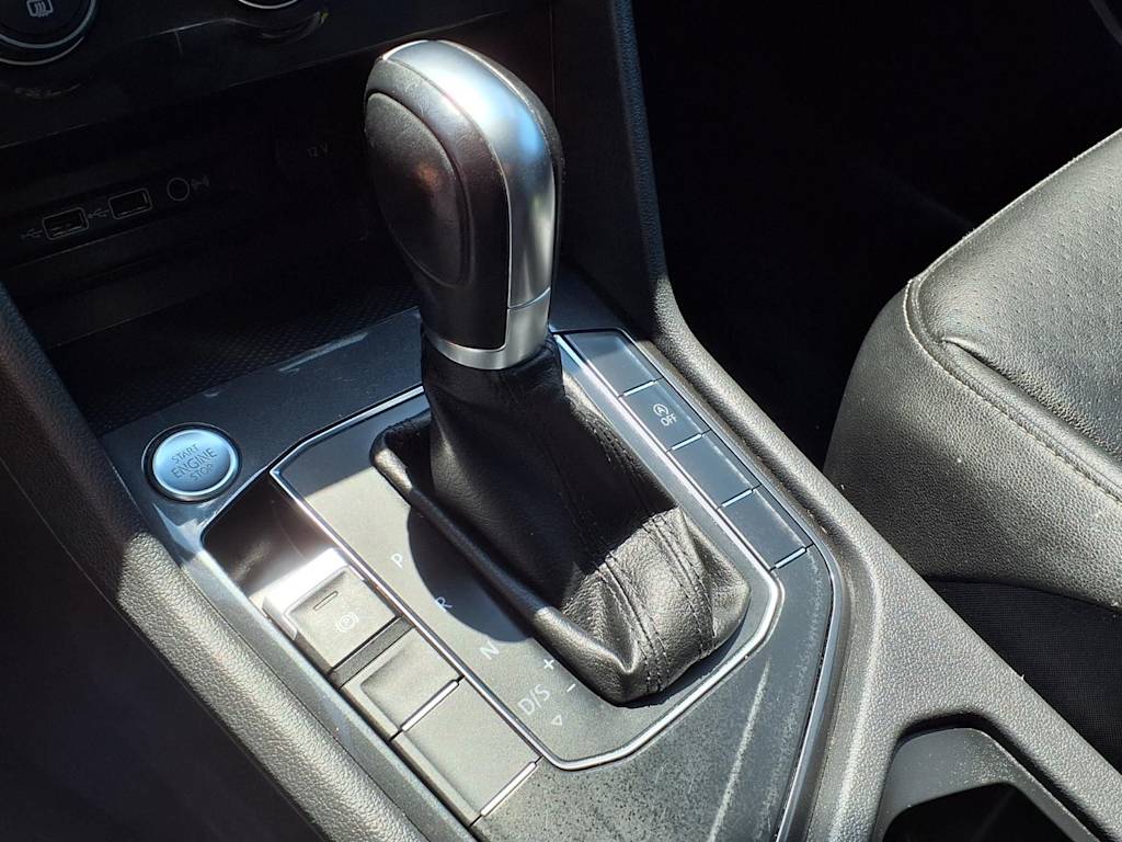 Thumbnail: 2019 Volkswagen Tiguan - 12